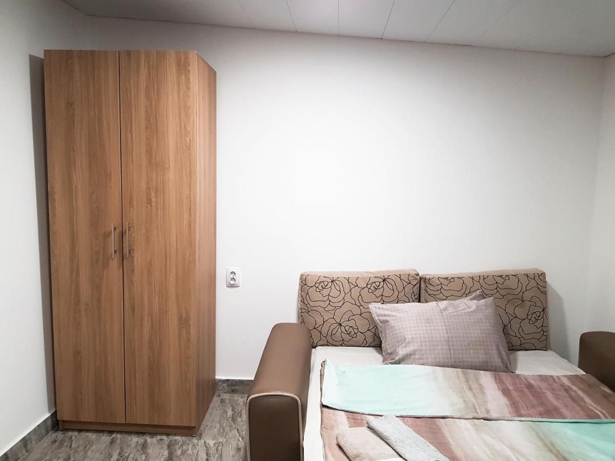 Домик У Куры Hotel Tbilisi Buitenkant foto
